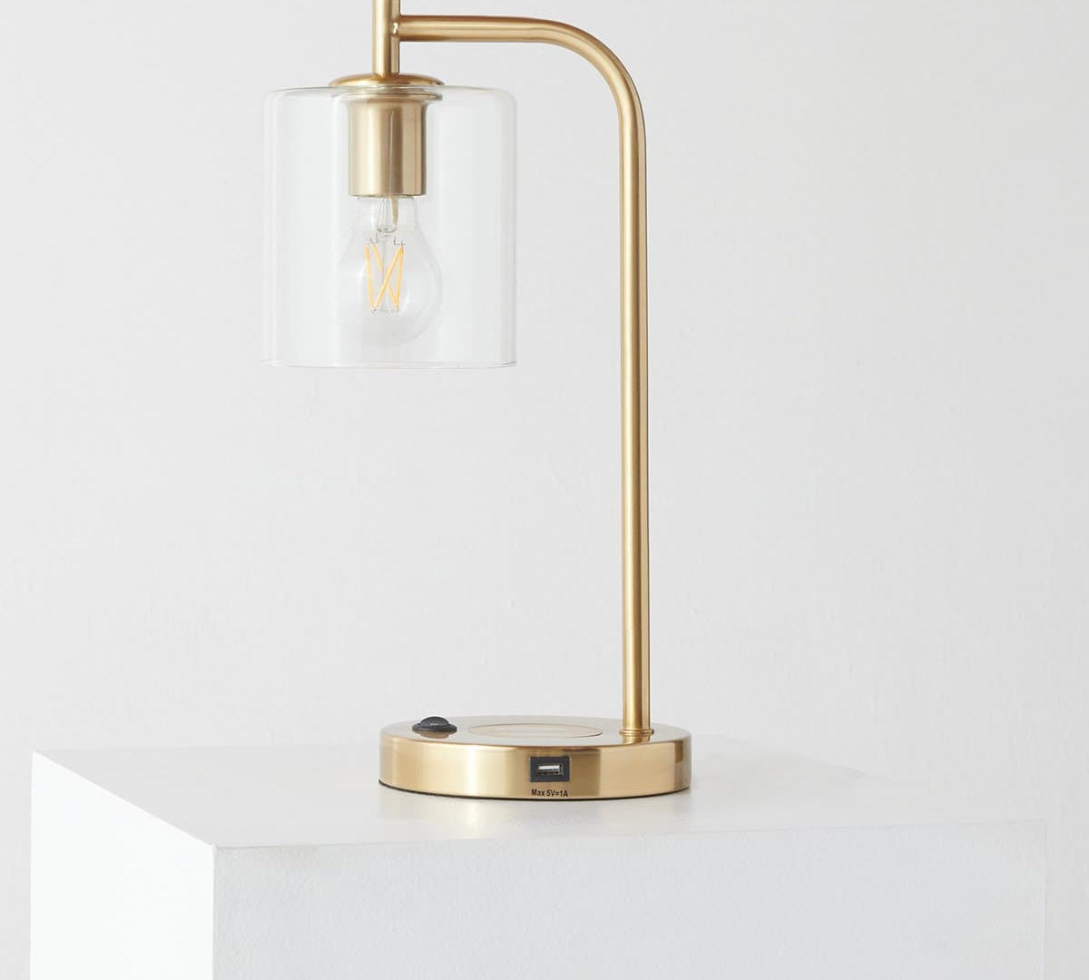 Elizabeth USB Table Lamp