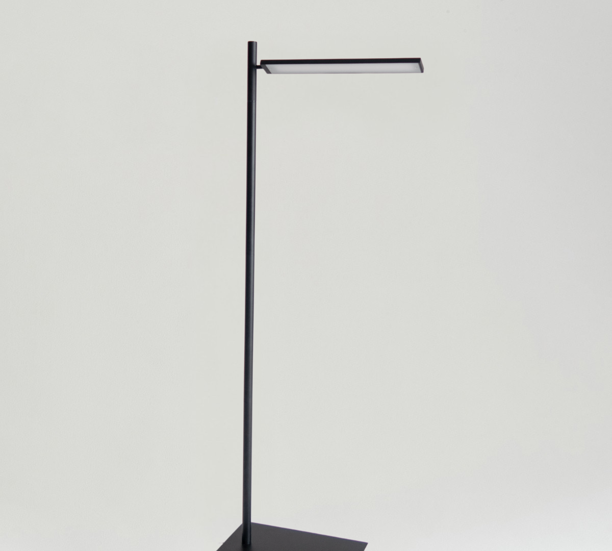 Linden Floor Lamp