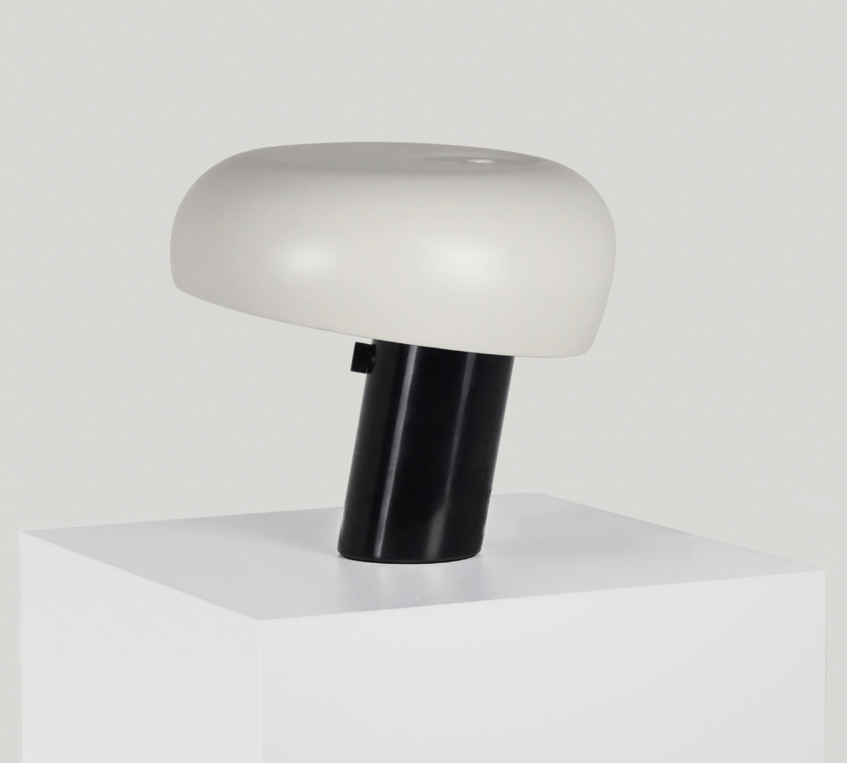 Kingpin Table Lamp