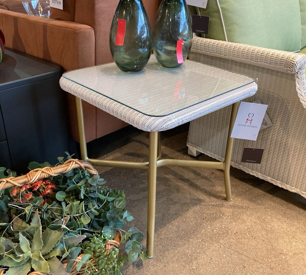 Lloyd Flanders All Seasons Wicker Square Glass Top End Table OUTDOOR 22w22d21.5h