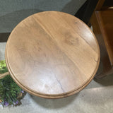 Round Oak END/SIDE TABLE 18d24h