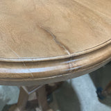 Round Oak END/SIDE TABLE 18d24h