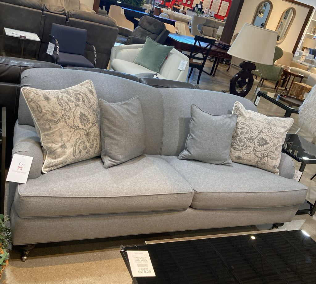 Ethan Allen Oxford English Arm SOFA 88w36d35h