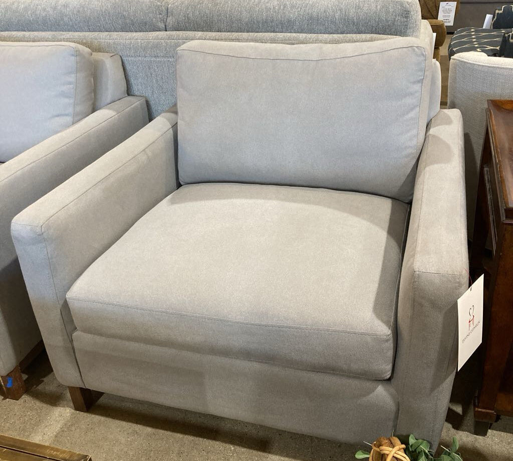 Room & Board Modern Track Arm LOUNGE CHAIRS 37w37d30h