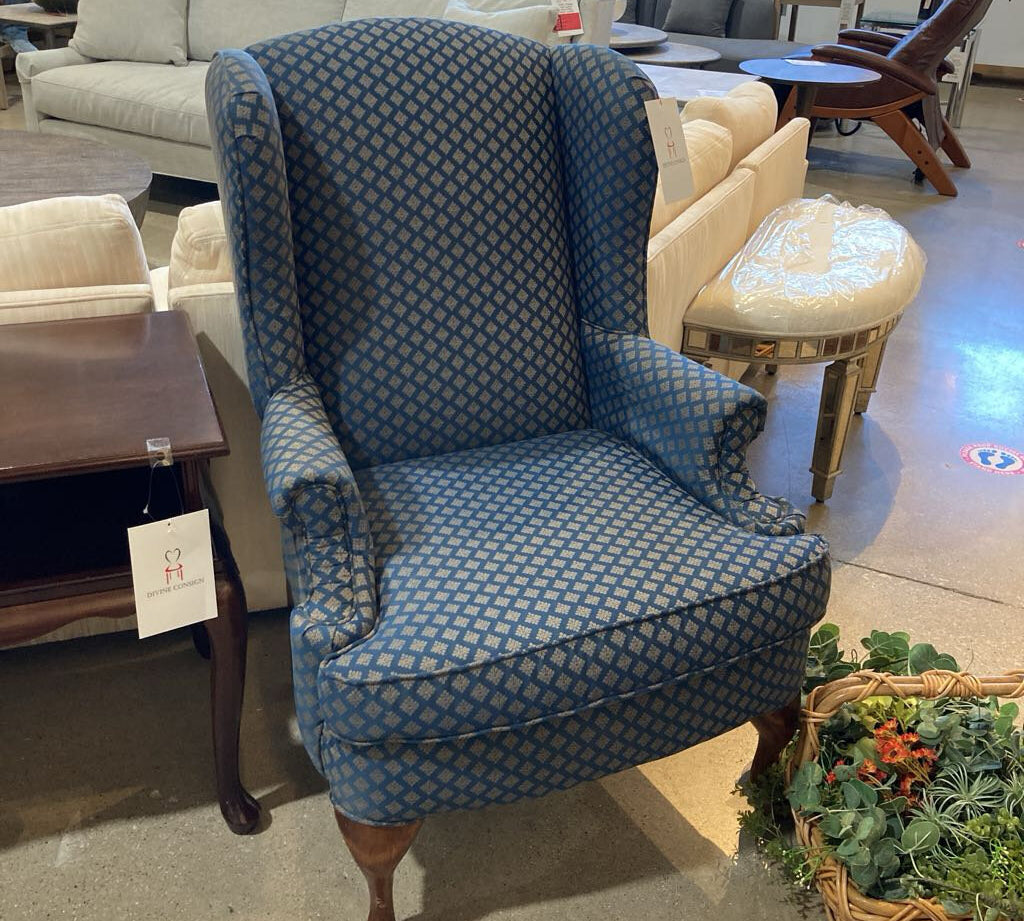Bassett Upholstered Patterned Wingback CHAIR 28w26d42h