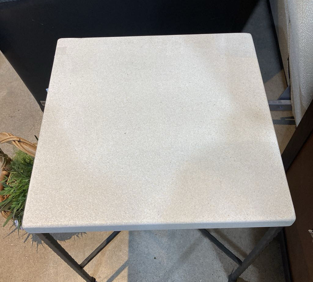 Summer Classics Italia Stone & Wrought Iron END/SIDE TABLE 18w18d22h