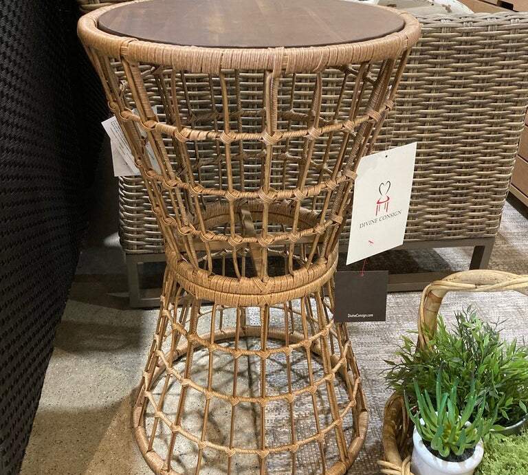 Wood Top Round Wicker SIDE TABLE 16Wx25H