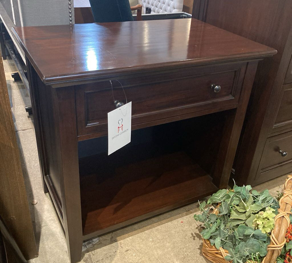 Pottery Barn Hudson Wide 1-Drawer NIGHTSTAND 32w20d30h
