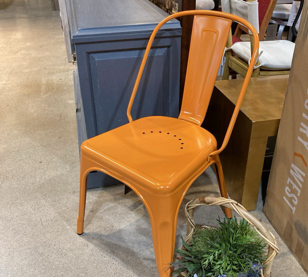 Marais AC Chair OUTDOOR Big Orange 20w22d33.5h