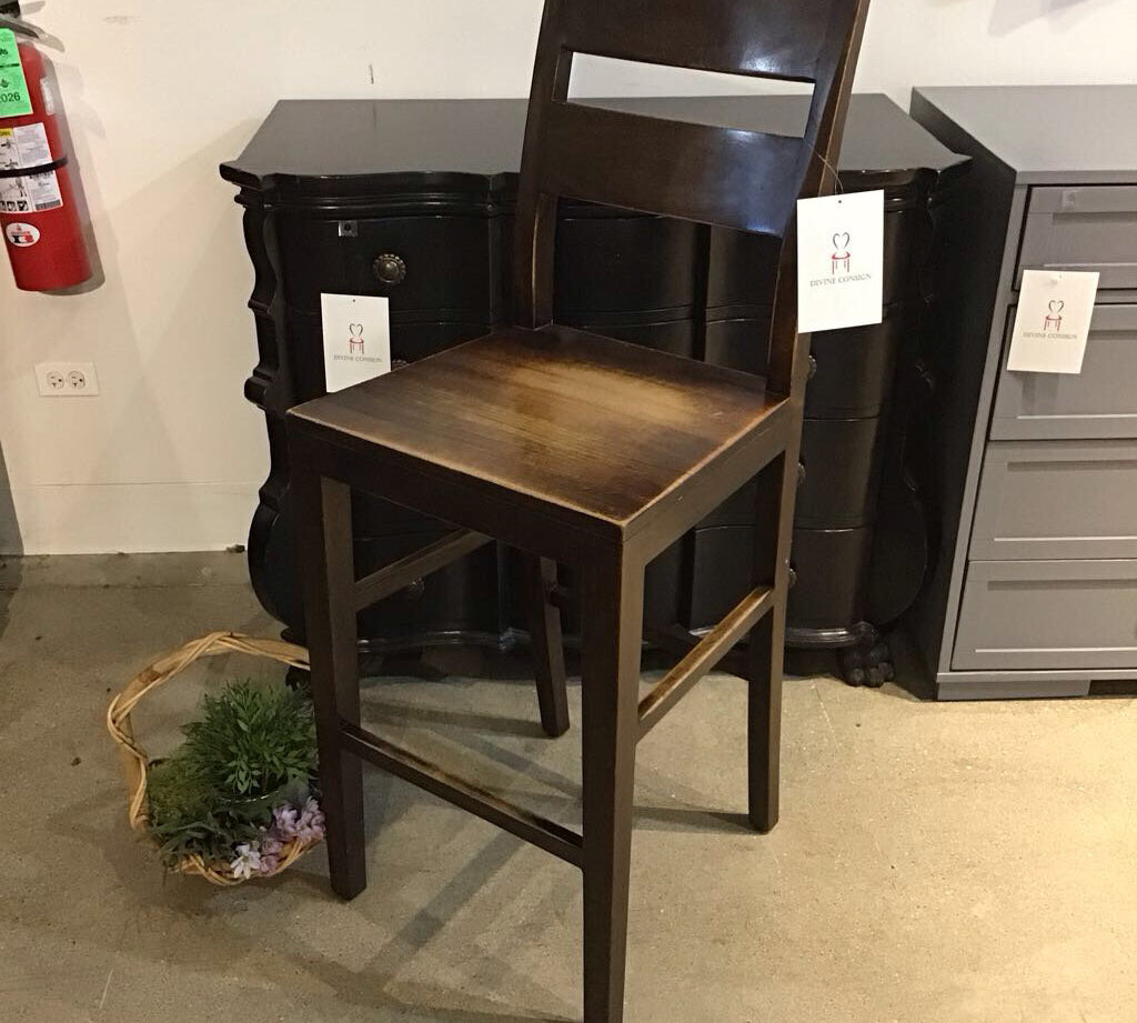 Crate & Barrel Basque Bar Height BAR/COUNTER STOOL 18w18d46h