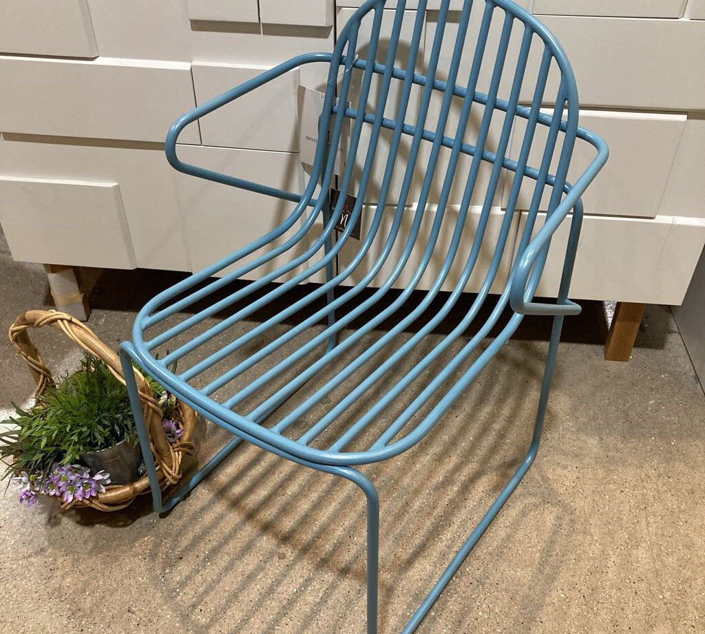 Tate Armchair OUTDOOR Blue Ivy 21w19d32h