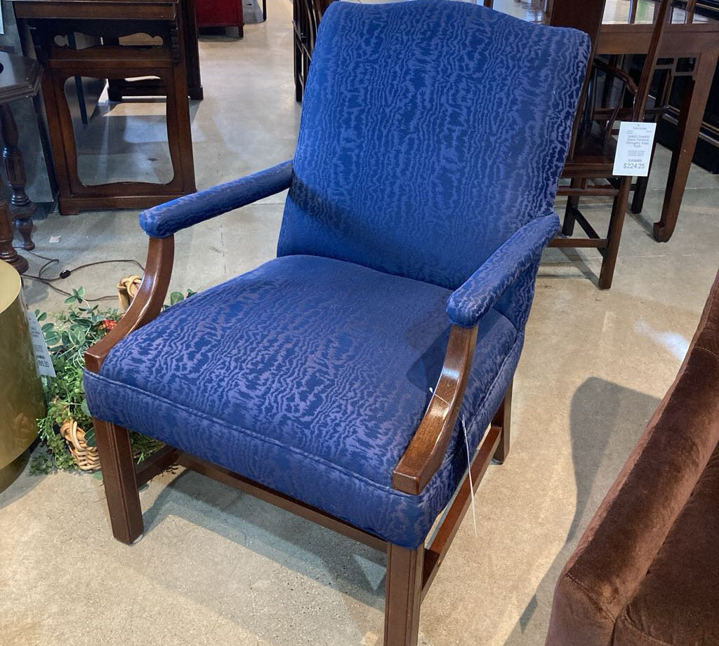 Traditional Padded Armchair CHAIR Blue 25w27d36h