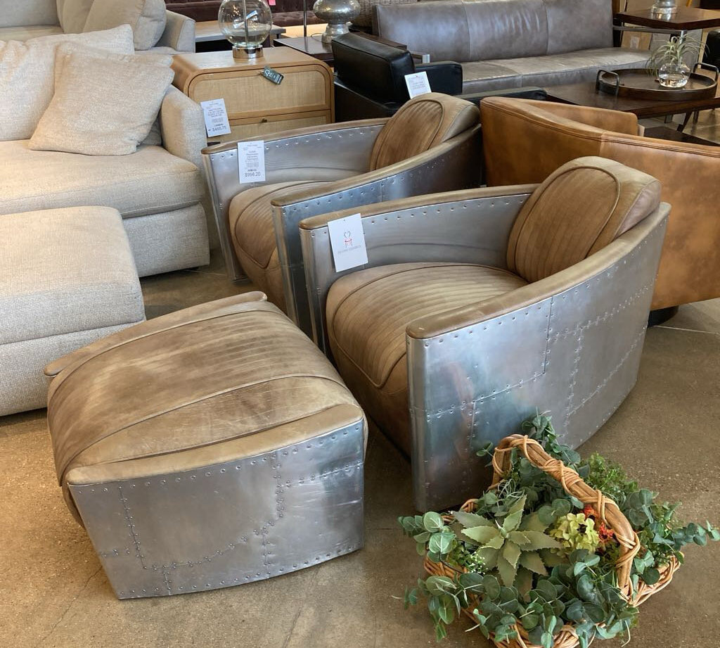 Restoration Hardware 2pc Distressed Leather Avaitor Swivel w/ Ottoman CHAIR 29Wx39Dx27H
