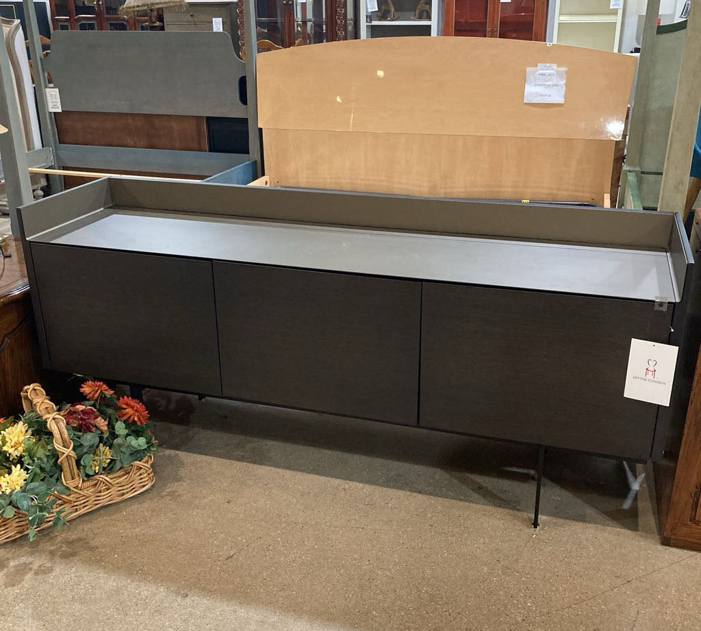 Punt Stockholm Metal Top BUFFET/SIDEBOARD 71Wx18Dx31H