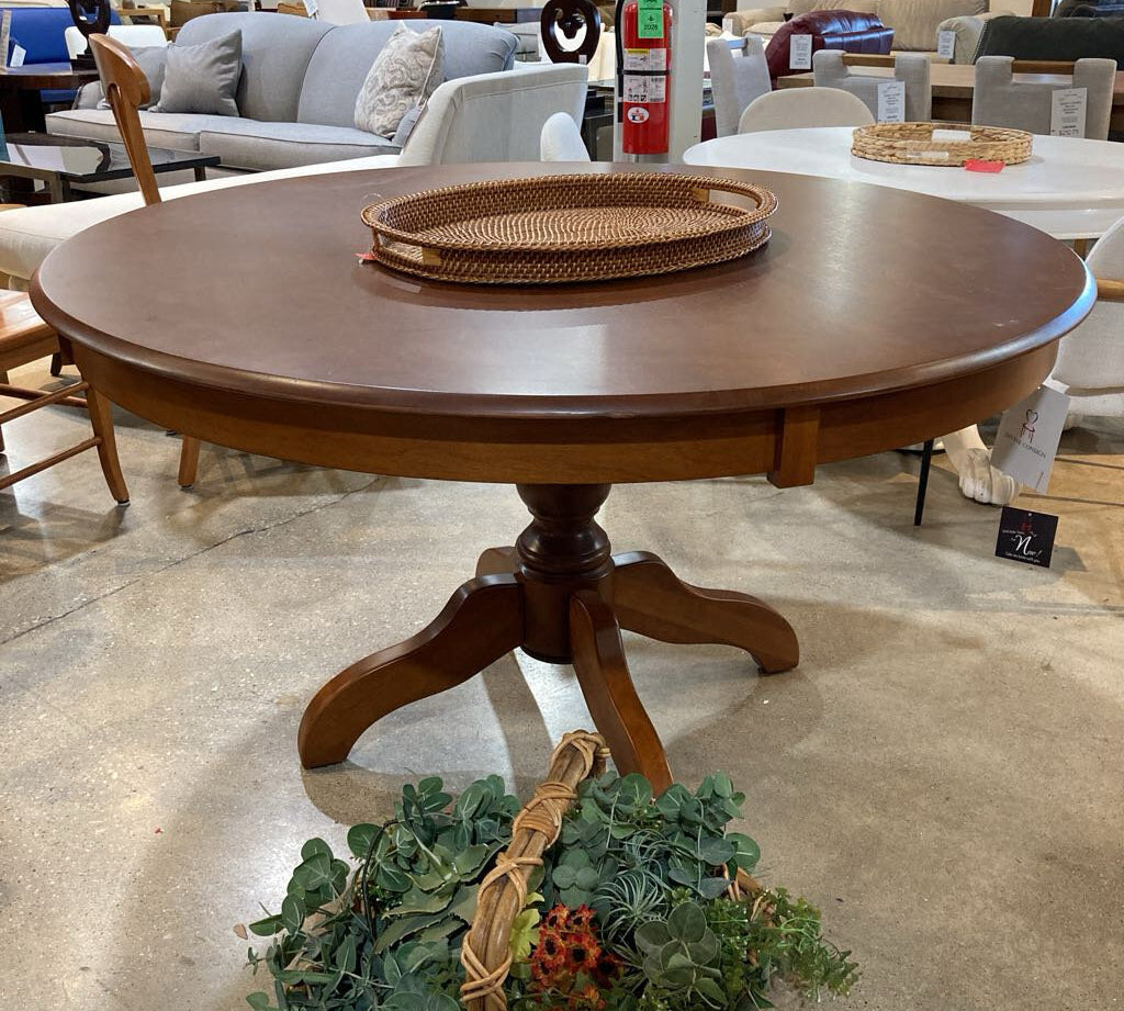 Traditional Round Pedestal DINING TABLE 54d30h