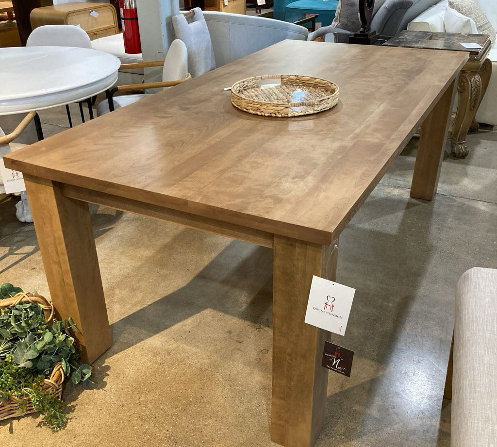 Bermex Everest DINING TABLE 80w40d30.5h