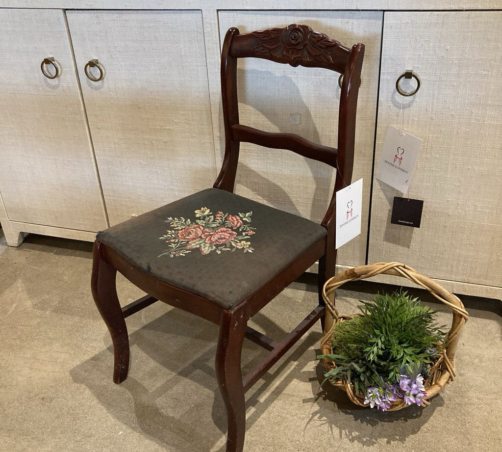 Vintage Wood w/ Needlepoint Seats DINING CHAIRS 17Wx17Dx32H
