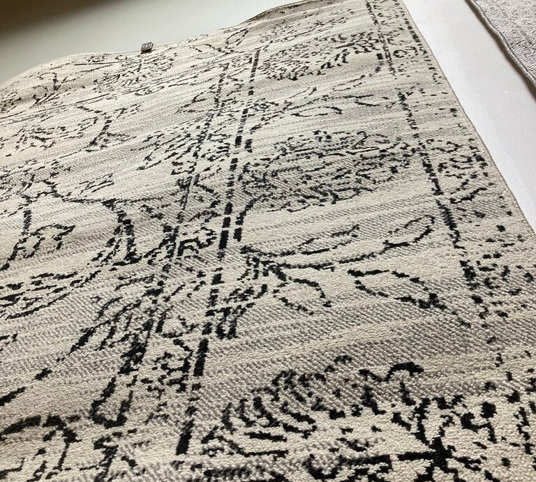 Surya Stretto RUG 7'10"x9'10"