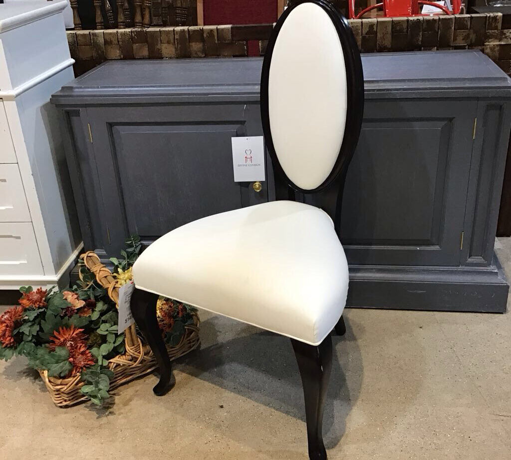 Walter E. Smithe Oval Back Side Chair CHAIR 22w20d41h