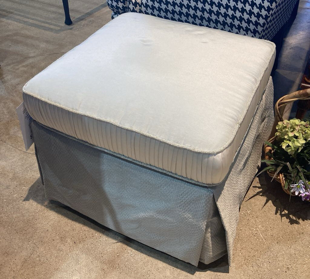 Custom Skirted Ottoman On Casters OTTOMANS 21w21d16h