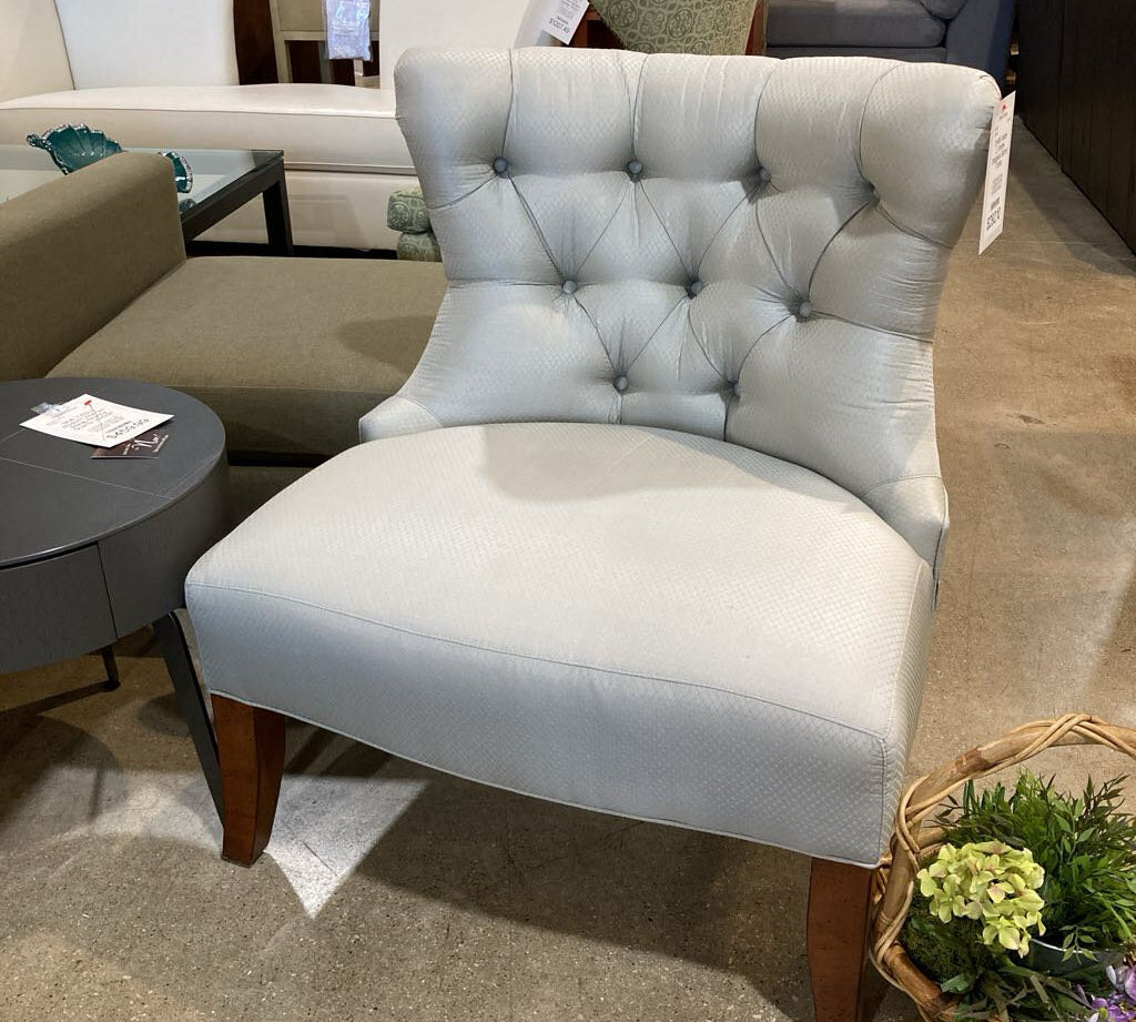 Walter E. Smithe Wingback Button Tufted CHAIR 30w25d35h