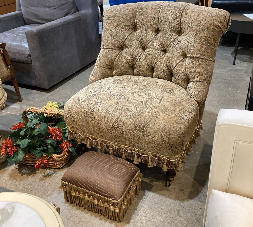 Walter E.Smithe Boudoir Tufted Chair On Casters w/ Ottoman CHAIR 32w26d34h