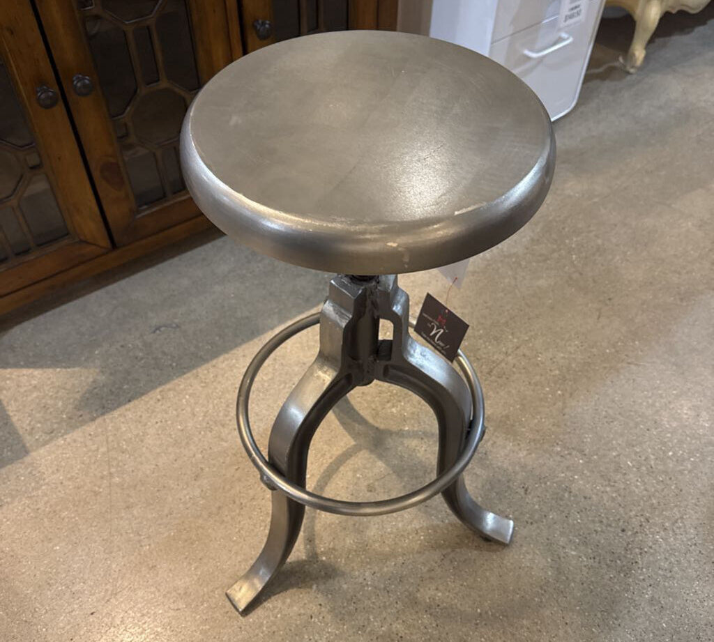 Parnell Adjustable Swivel Iron Stool BAR/COUNTER STOOL 17d22h