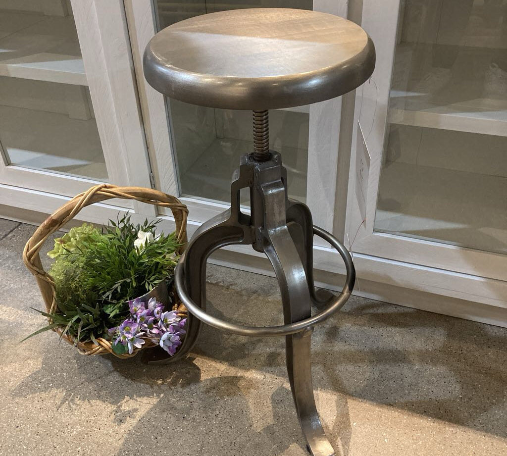 Parnell Adjustable Swivel Iron Stool BAR/COUNTER STOOL 17d22h