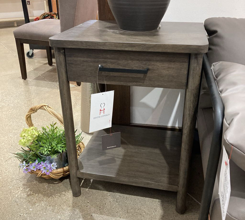 Lennon 1-Drawer NIGHTSTAND Soft Brown 21w18d28h