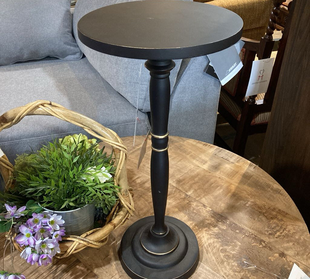 Langford Pedestal SIDE TABLE 10d22.5h