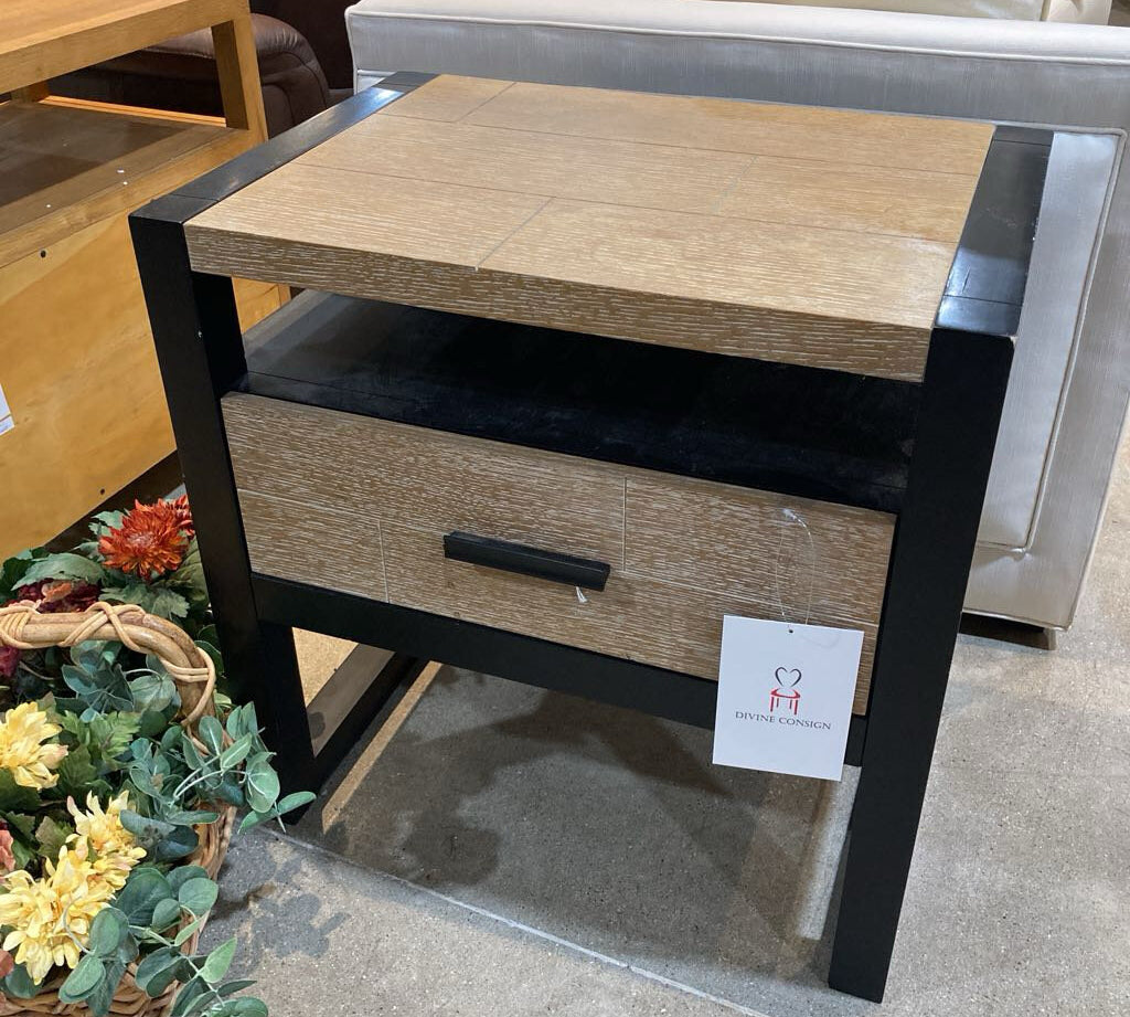 2-Tone Modern 1-Drawer NIGHTSTAND 26Wx18Dx22H