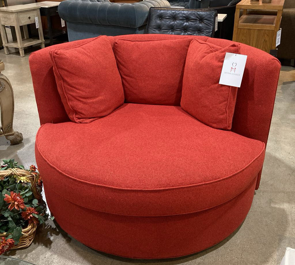 Room & Board Eos Swivel LOUNGE CHAIRS Tatum Poppy 46d31h