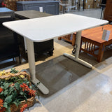 Sit/Stand Power Desk DESKS White 47w31.5d24h