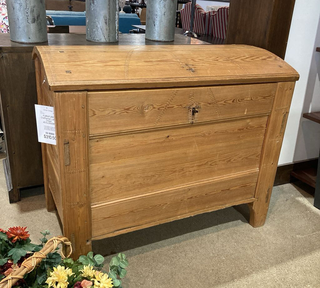 Craftsman Large Chest FURNITURE 45.5w26d38h