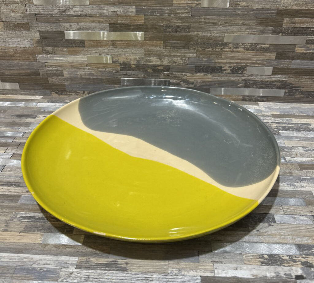 Crate & Barrel Myro Three-Tone Plate ACCESSORIES 14d1h