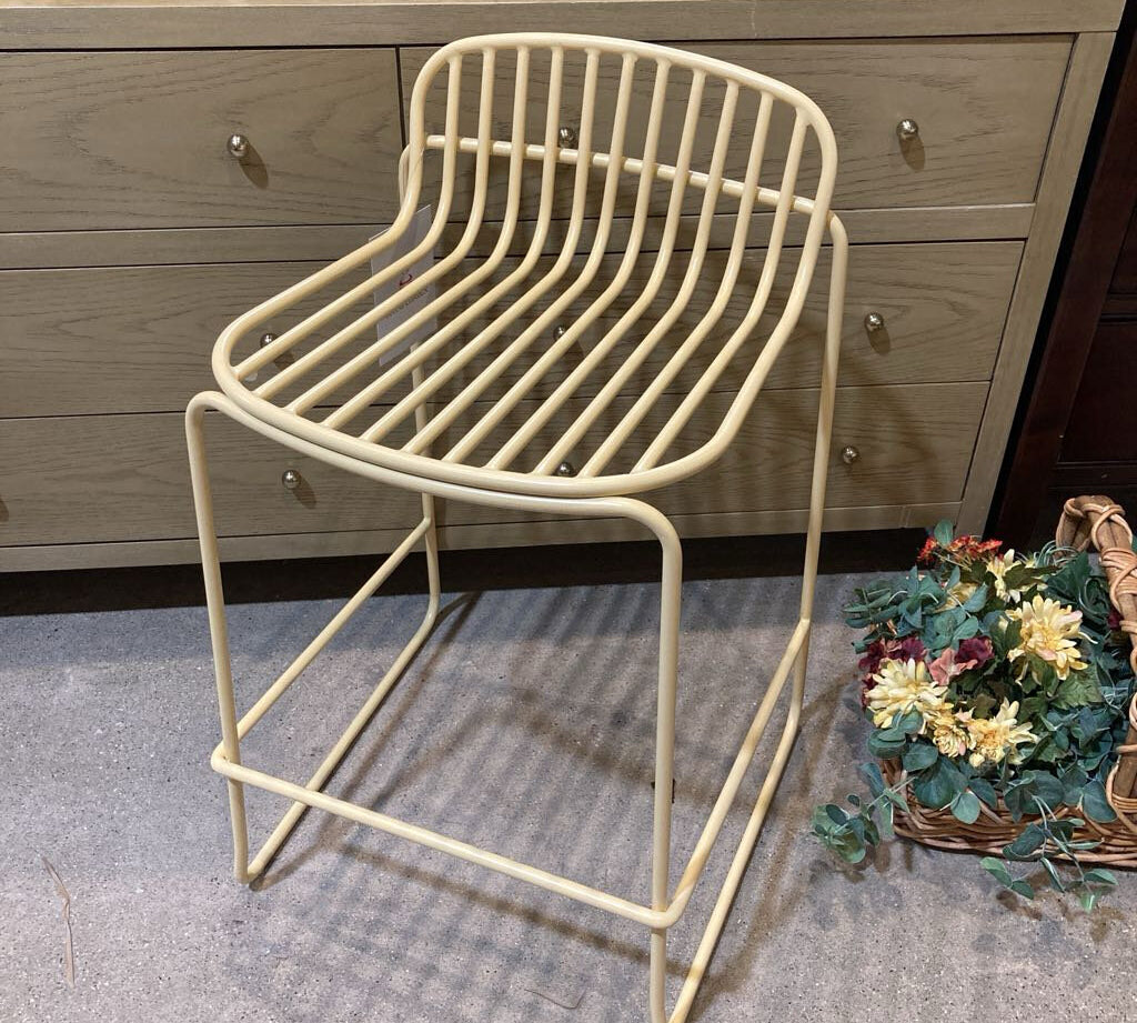 Tate Counter Stool OUTDOOR Lemonade 19w19d42h