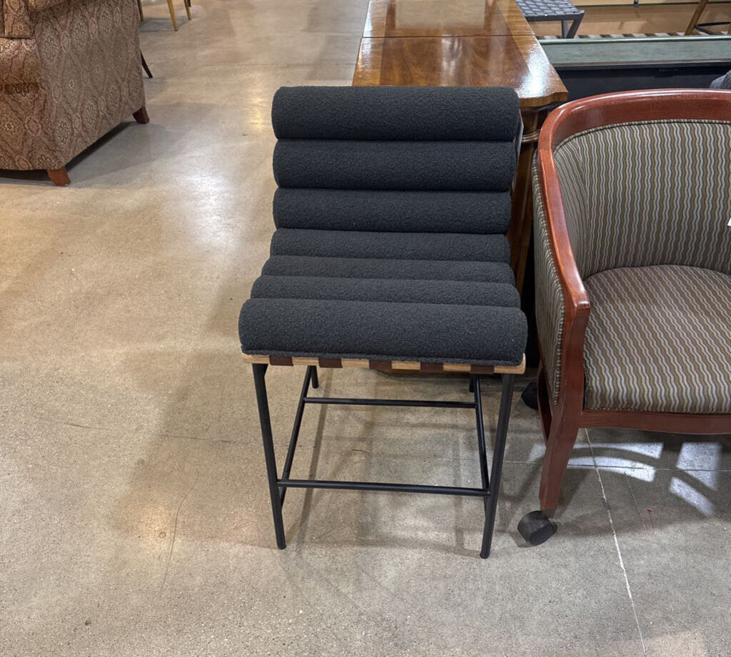Denver Modern Vail Counter BAR/COUNTER STOOL Charcoal Boucle/Oak 19.5w22.5d33.5h