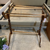 Wood Quilt Rack ACCESSORIES 31Wx24Dx33
