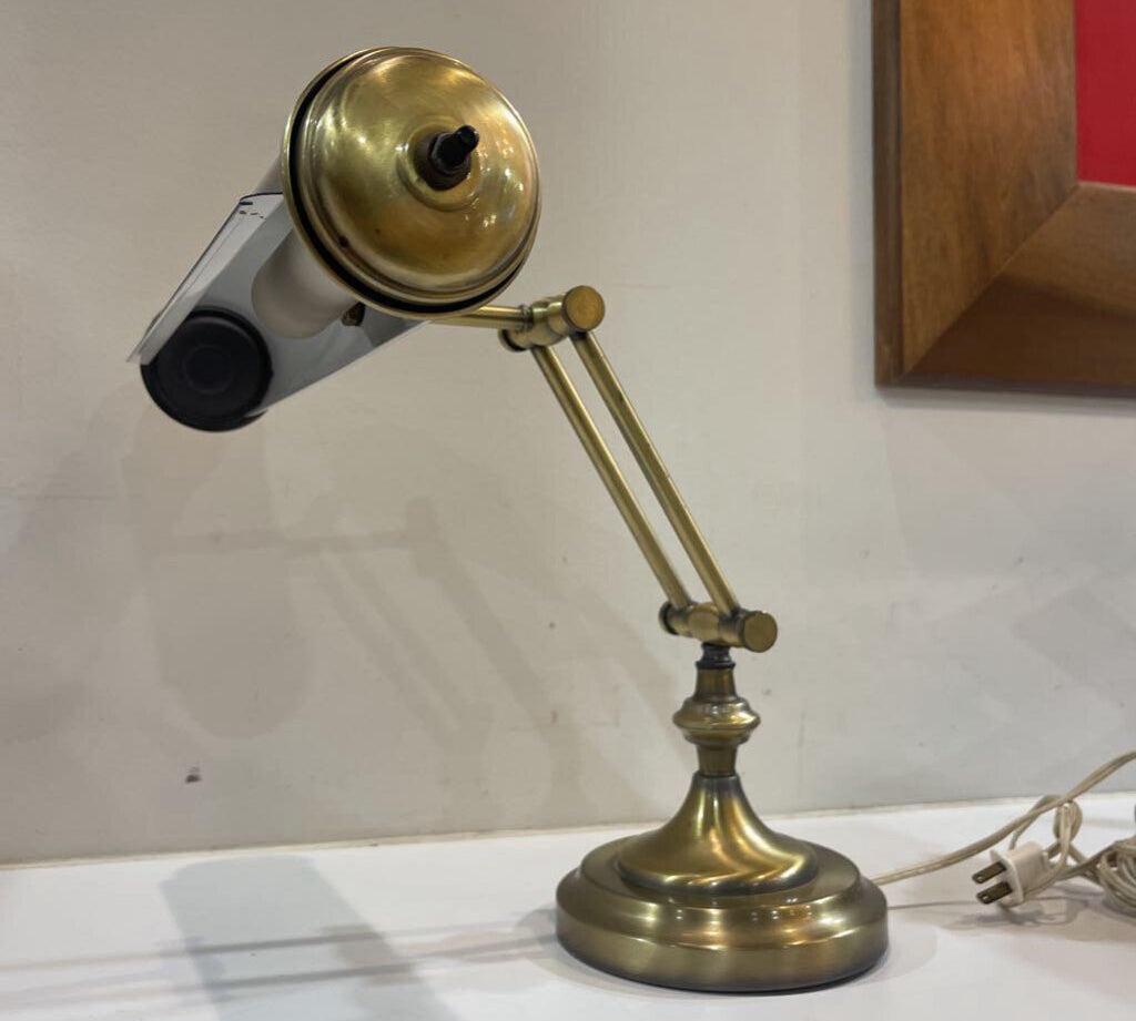 Underwriters Laboratories Vintage Brass Bankers TABLE LAMP 15Wx12Dx12H