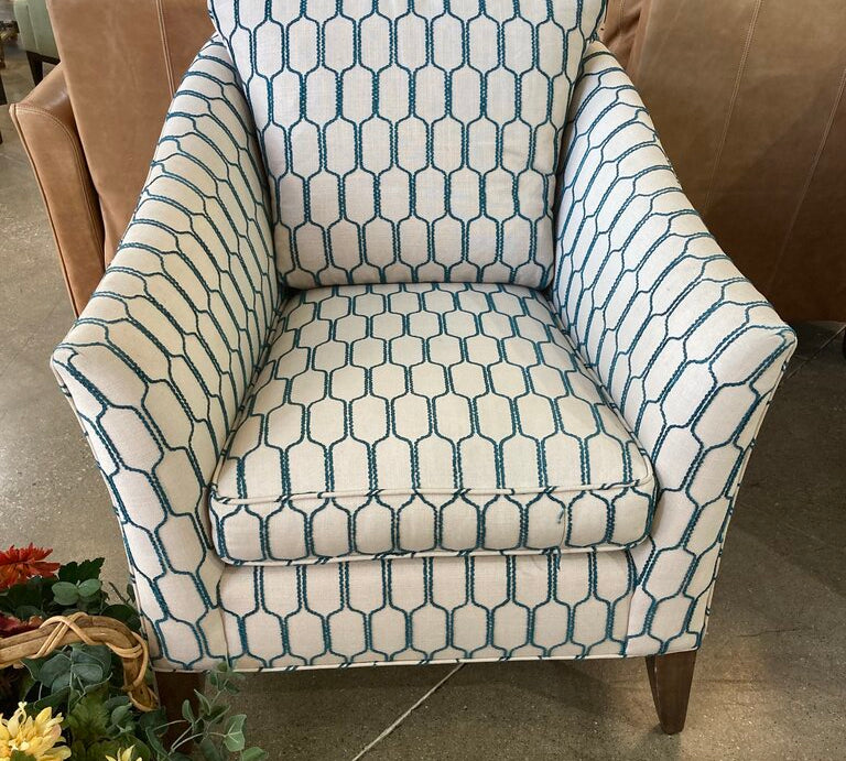 Walter E. Smithe Deluxe Occas Chair w/ Wood Legs CHAIR 32w35d32h