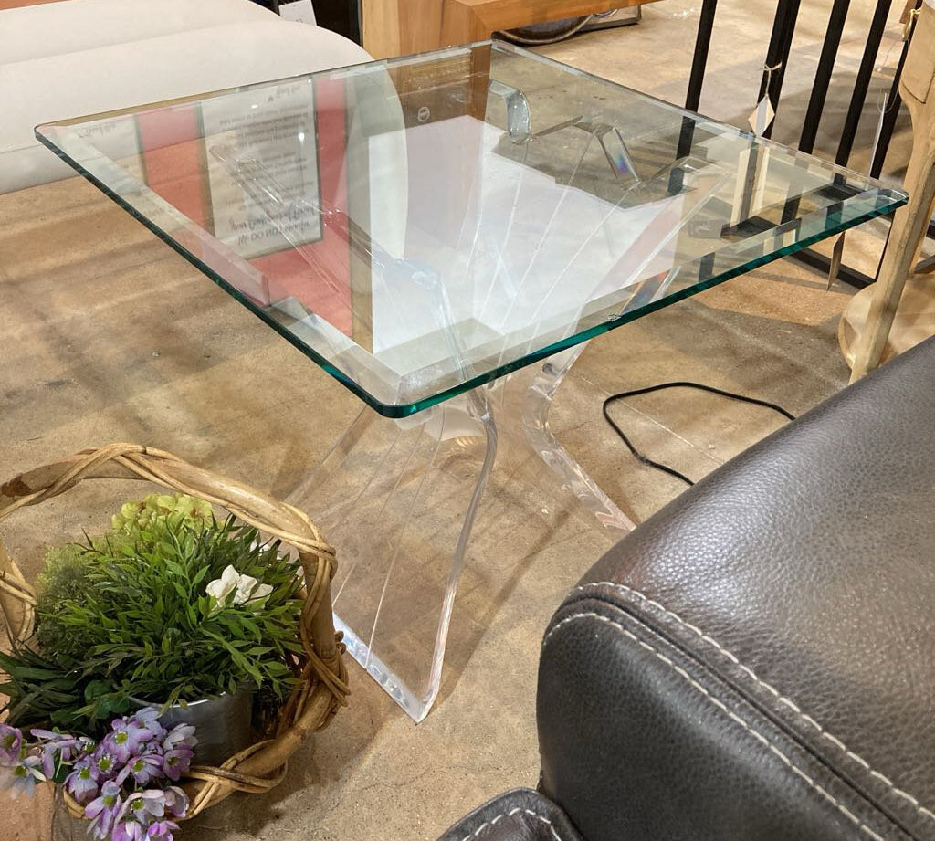 Lion In Frost Style Lucite & glass END/SIDE TABLE 24w24d20h