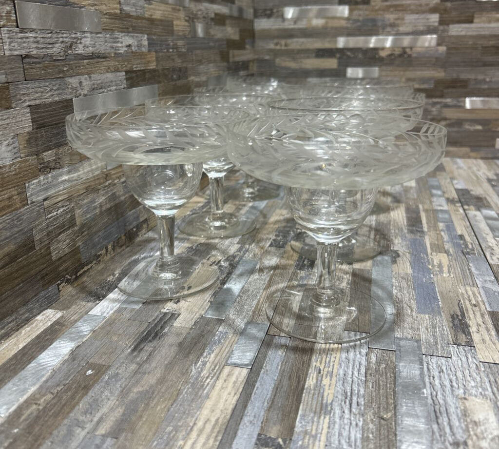 8pc Set Etched Glass Champagne Coupe ACCESSORIES 5d4.5h