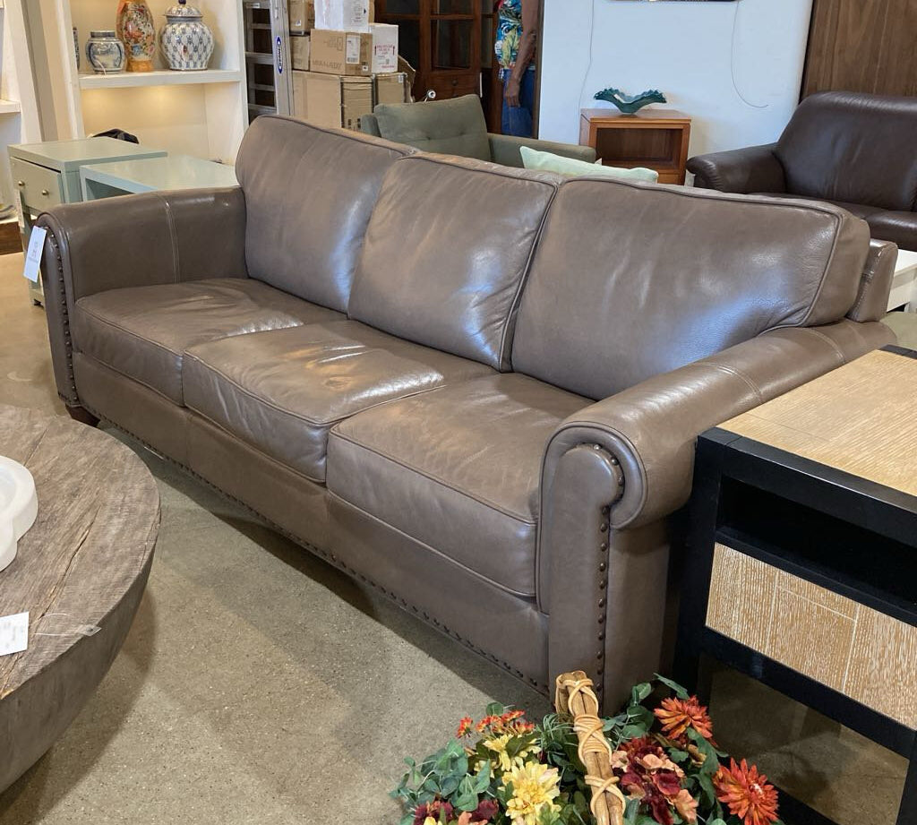 Macy's Three Seat Leather Roll-Arm w/ Nailhead Trim SOFA 82w39d32h
