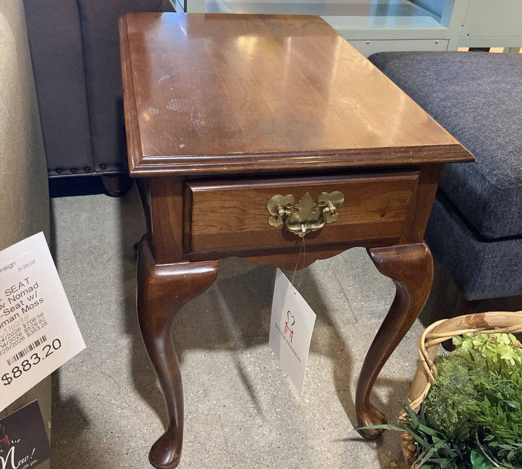 Traditional Wood 1-Drawer NIGHTSTAND 16w24d22h