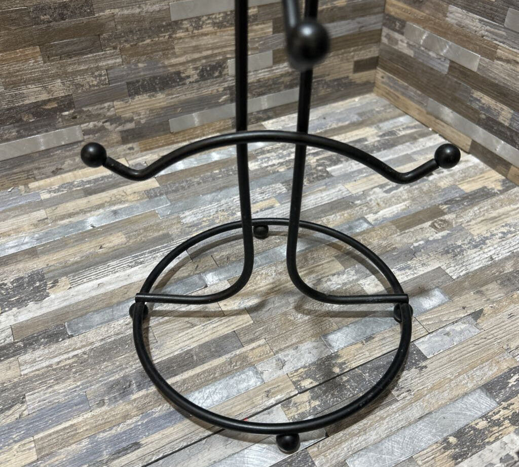 Minimalist Metal Mug Tree ACCESSORIES 7d15h