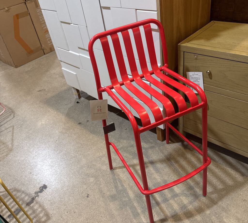 Lucy Bar Stool OUTDOOR Red 18w16d40h