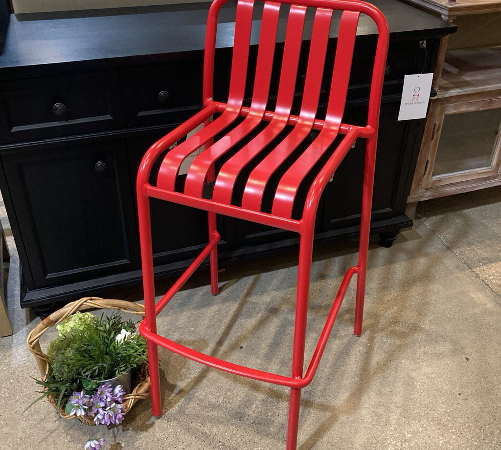 Lucy Bar Stool OUTDOOR Red 18w16d40h