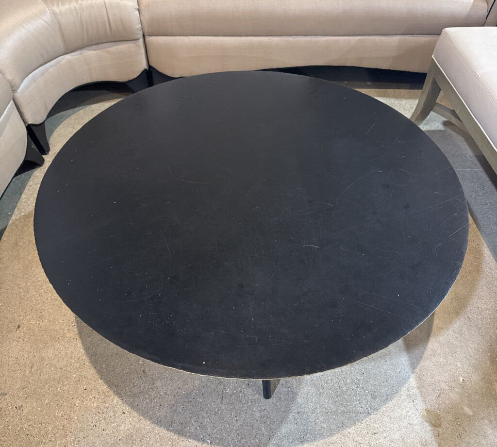 Round Minimalist Solid Metal COFFEE/COCKTAIL TABLE 39d15.5h