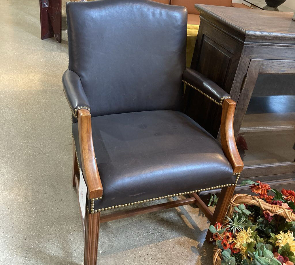 Taylor Chair Traditional Leather Armchair w/ Nailhead Trim CHAIR 25w22d37h