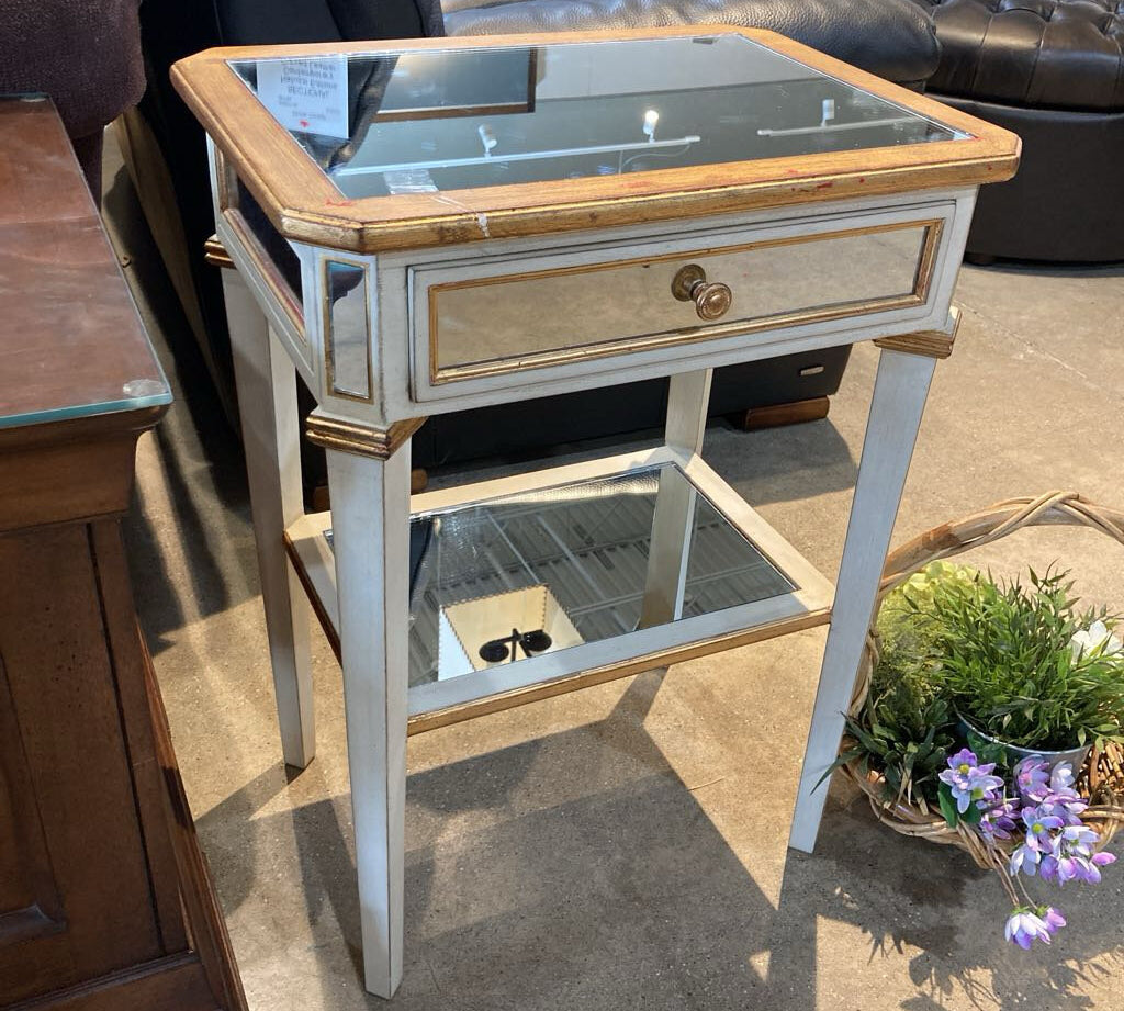 Glam Mirrored 1-Drawer NIGHTSTAND 20w15d27h